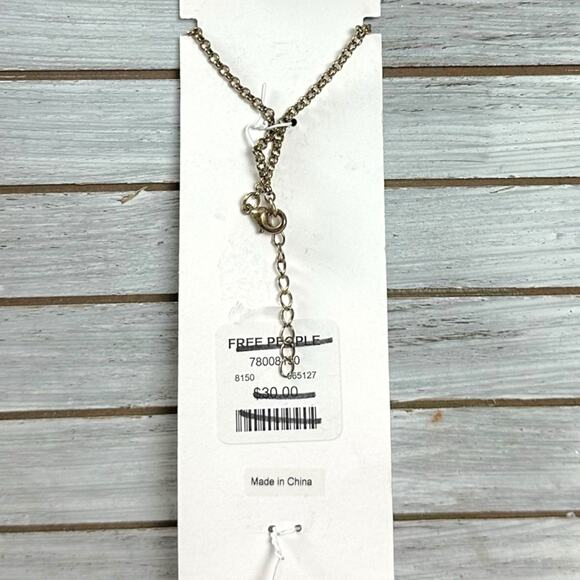 Free People Adele Hand Chain in Gold Onyx NWT Bohemian Bracelet Ring OS - Picture 6 of 10